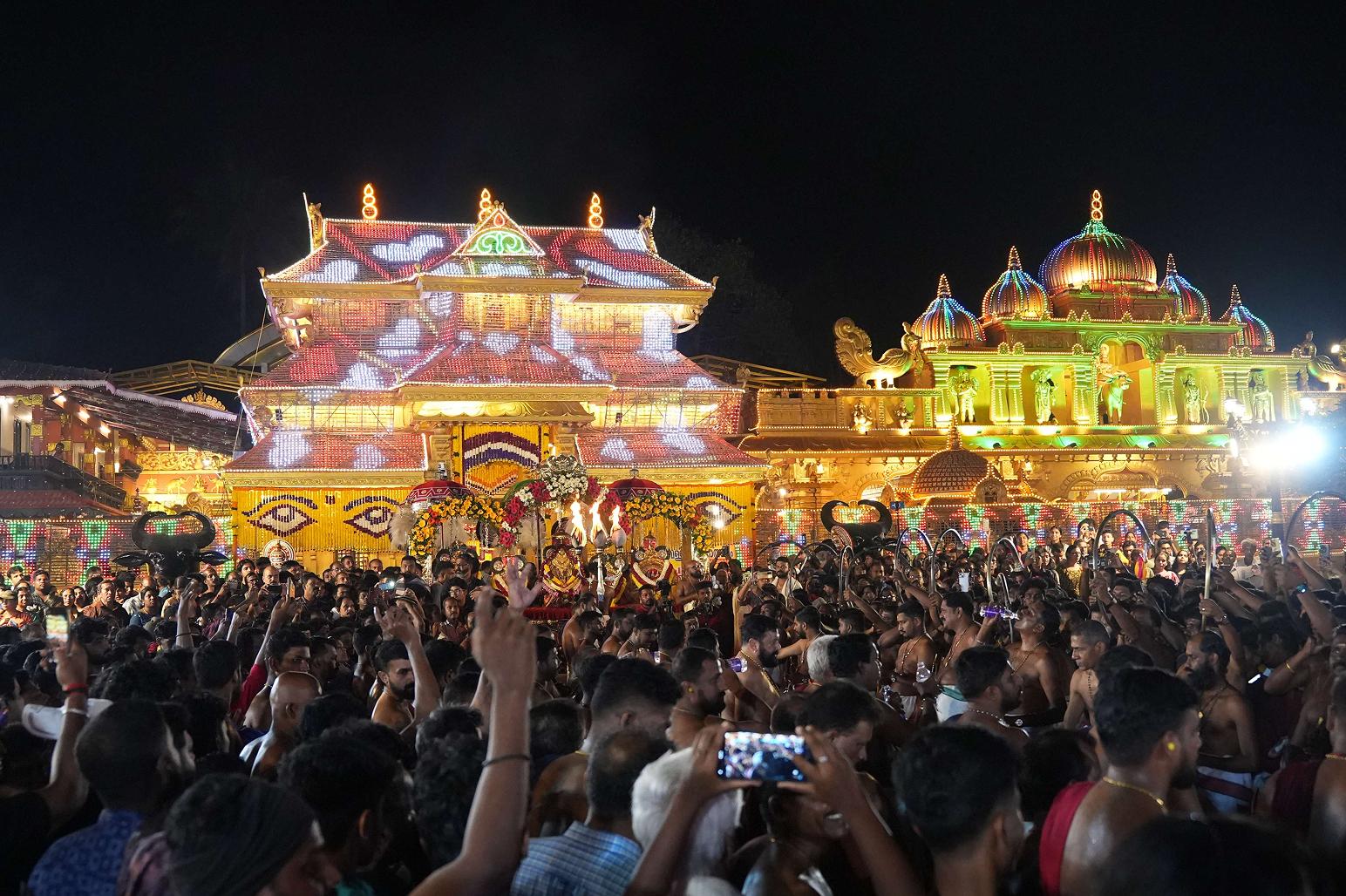 Kanadikavu Temple Ceremony